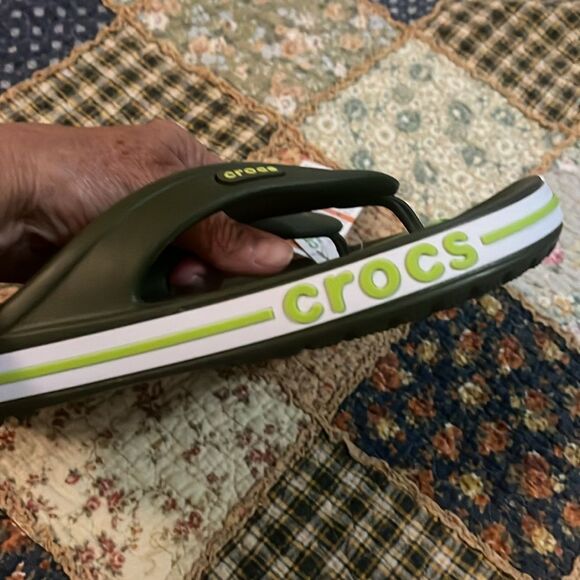Crocs  flip flops - Picture 2 of 4